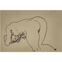 Обнаженная на коленях опирается на локти
