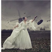 Портреты картины репродукции на заказ - Девушка с клеткой - Черно-белые фотообои