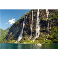 Портреты картины репродукции на заказ - Яхта на фоне водопада - Фотообои водопады