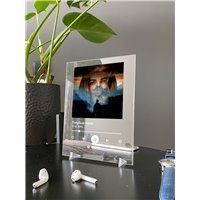 Портреты картины репродукции на заказ - Егор Крид - Голубые глаза - постер Spotify