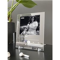 Портреты картины репродукции на заказ - Lana Del Rey - Brooklyn baby - постер Spotify