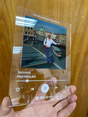spotify-acryl-steklo-track-9