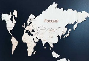 karta-mira-na-stenu-iz-dereva-1